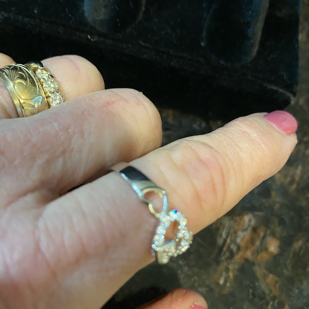 Ring - Picture 3 of 3
